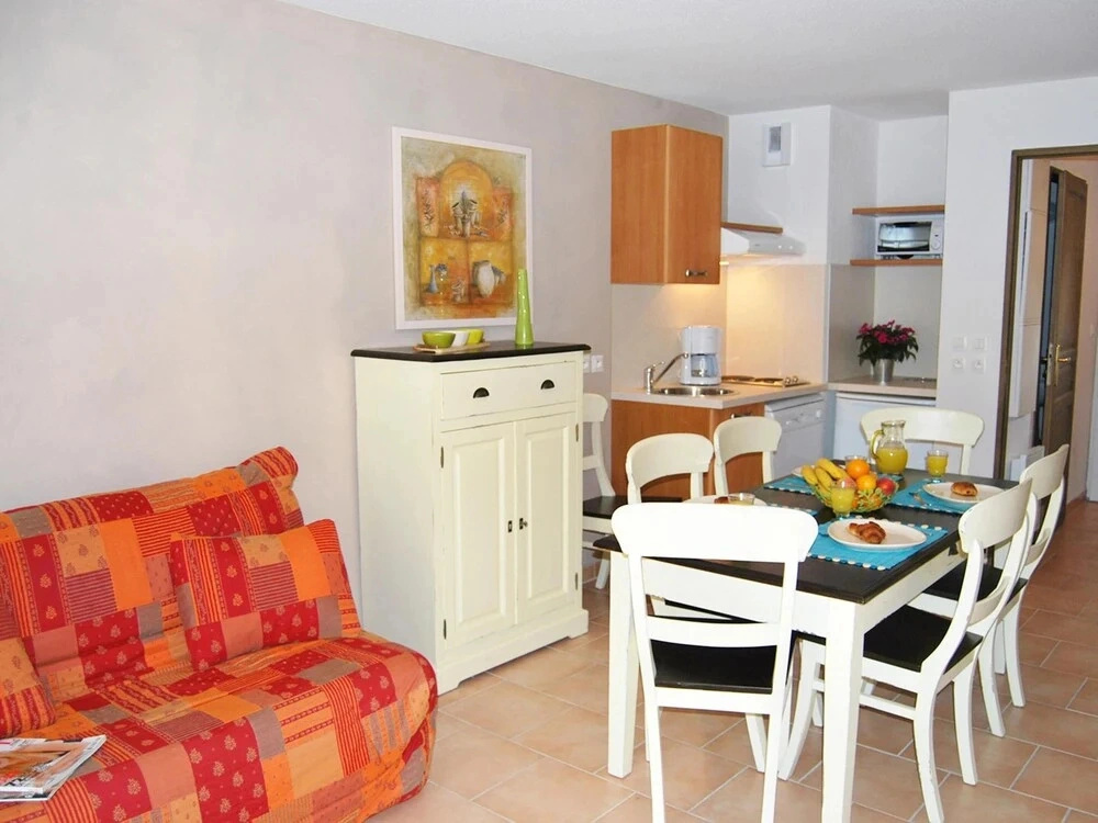 Cosy Village Retreat in Barjac