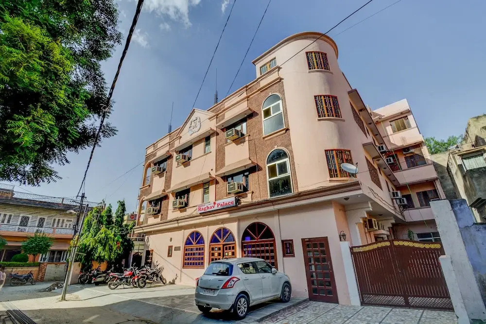 Hotel Raghav Palace 1 km Jaipur Junction & Bus Stand Sindhi Camp