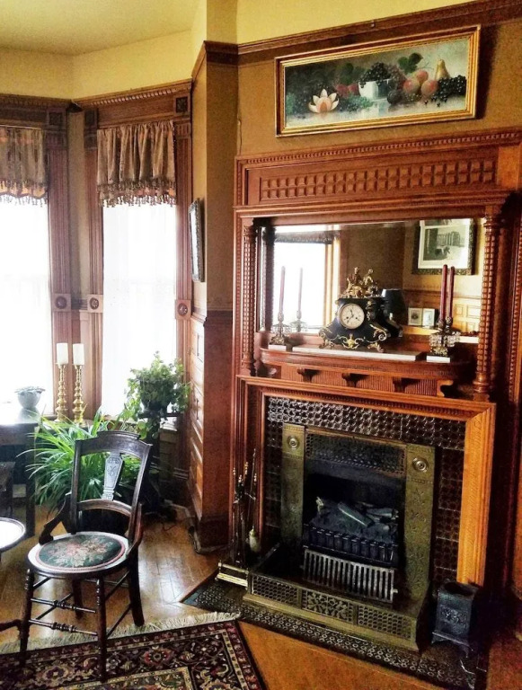 Sanders - Helena's Bed and Breakfast