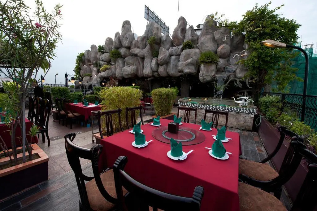 Hotel Luxury World