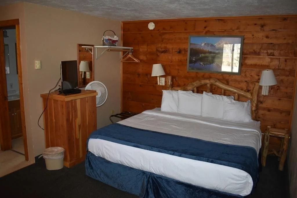 Ute Bluff Lodge, Cabins and RV park