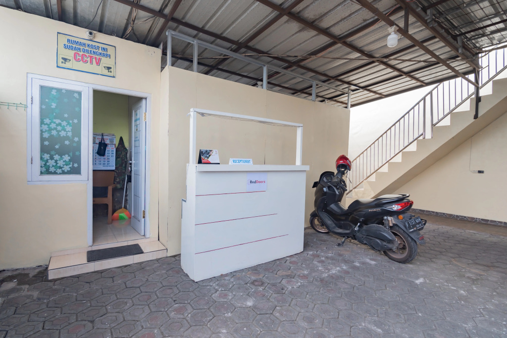 RedDoorz Syariah Near Tugu Pandanwangi Cianjur