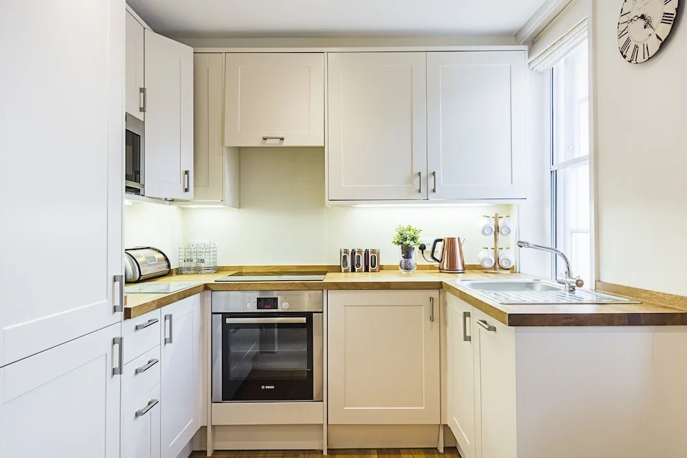 2 bed Fulham broadway apartment