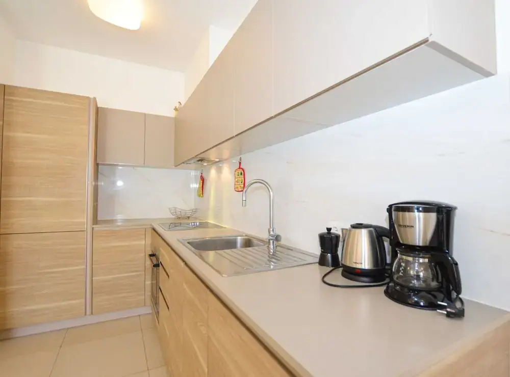 Family Friendly Spacious Apartment With Garden and Terrace