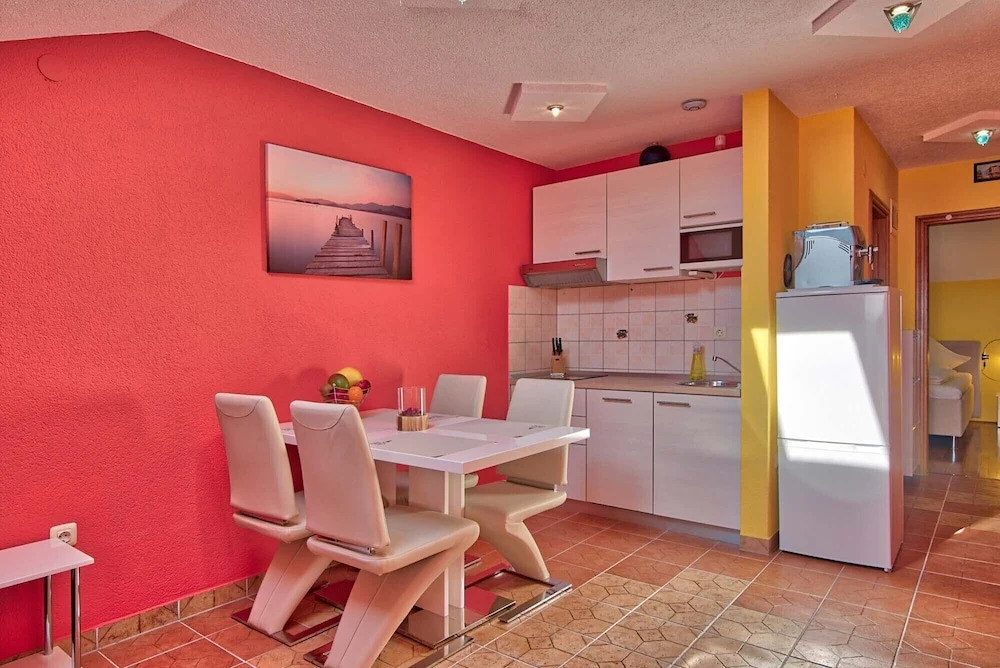 Apartment 1836