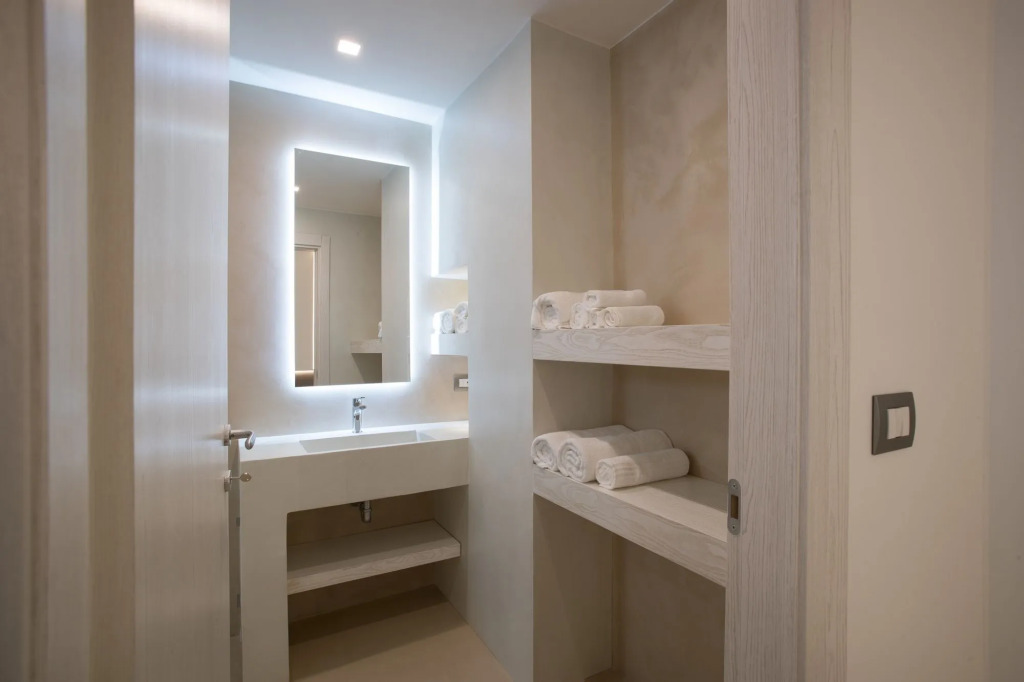 Seven Suite