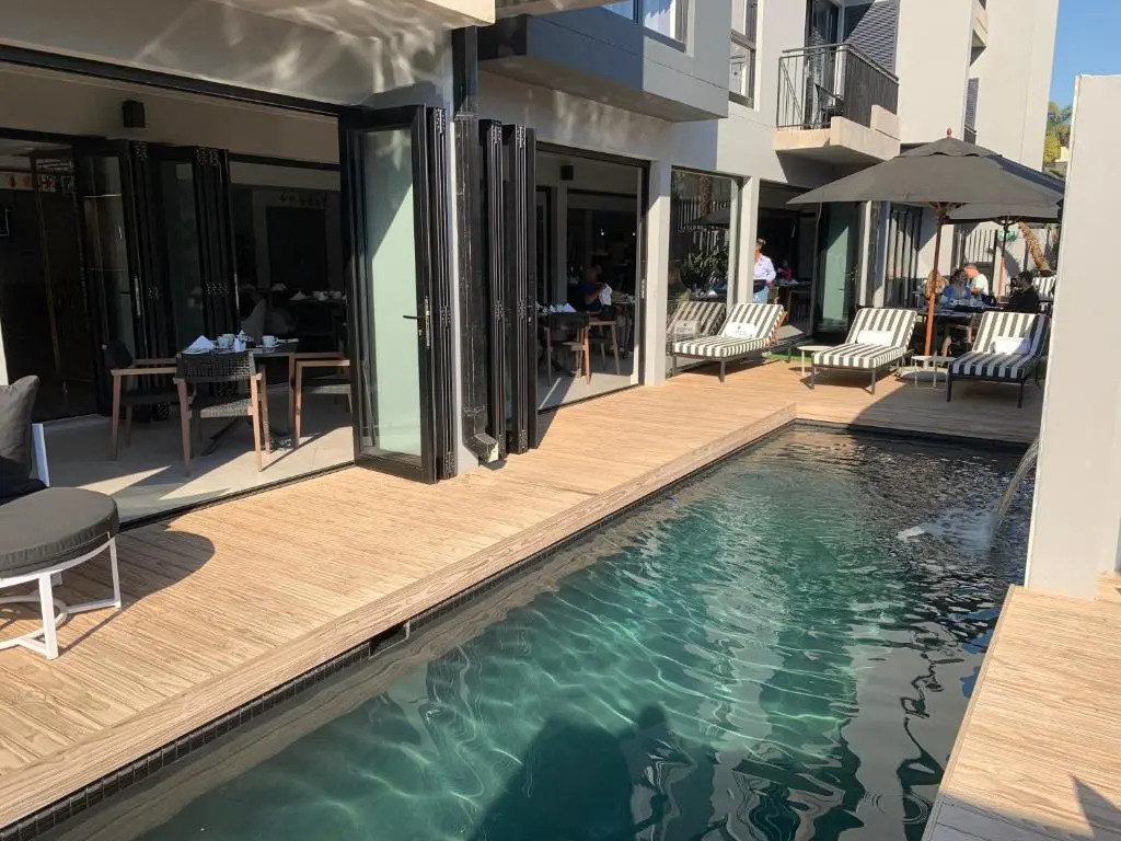 Melrose Apartment