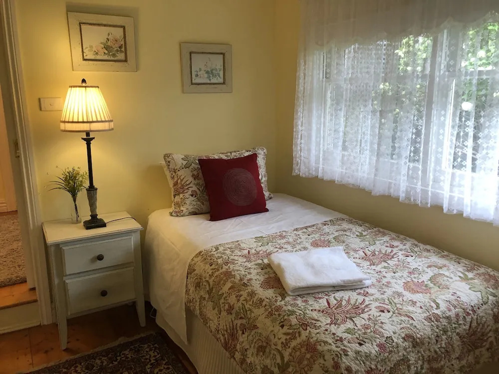 Brentwood Cottage