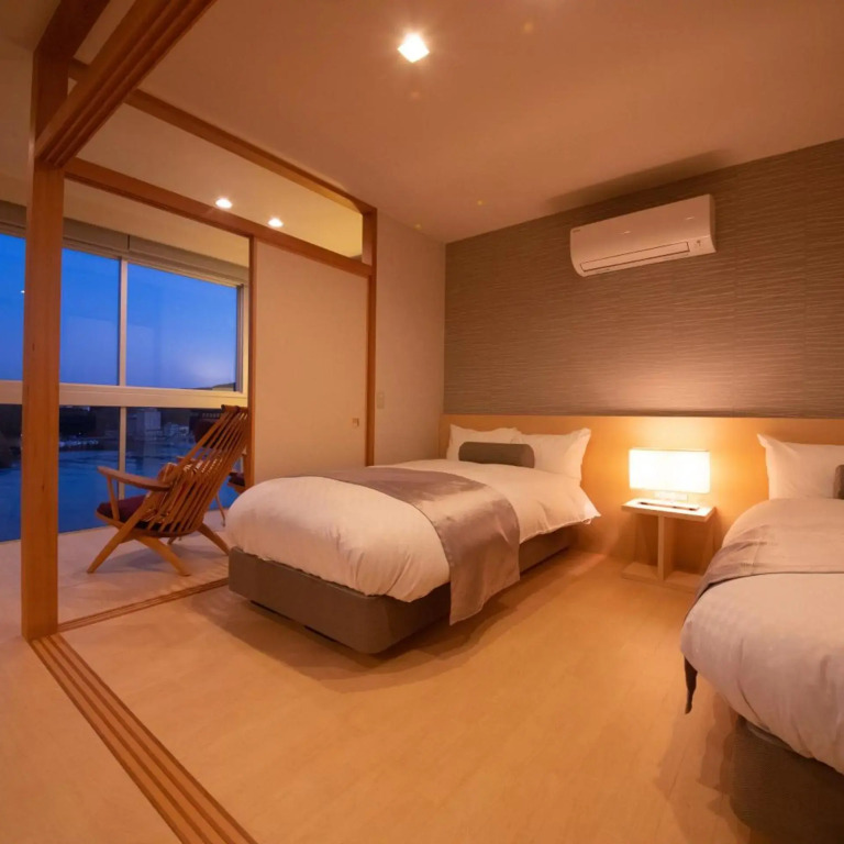 Toba Grand Hotel