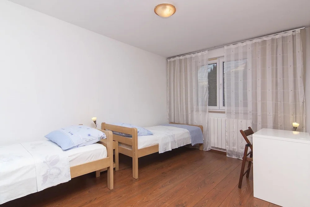 Apartments Levan Ceja