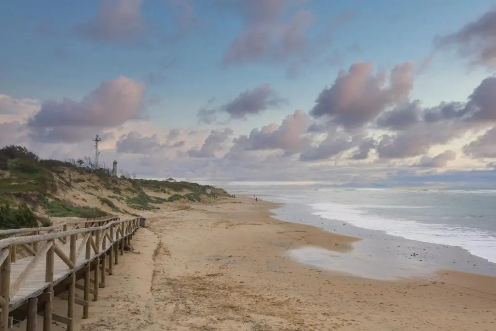 PALMERAS-CANDOR free parking by Cadiz4Rentals