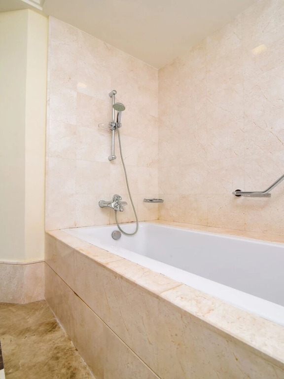 OYO 603 Home Taj Grandeur 2br