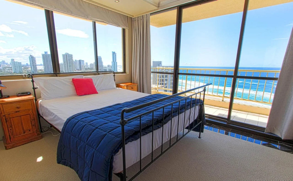 Capricorn One Beachside Holiday Apartments - Official
