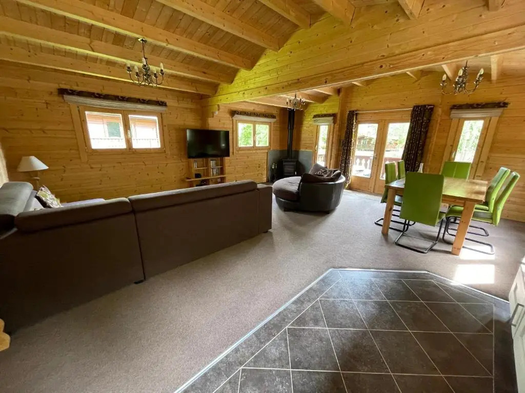 iLodge 73