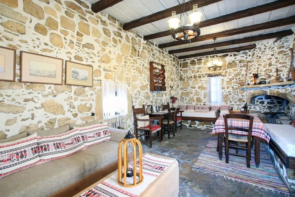 Villa Lithos