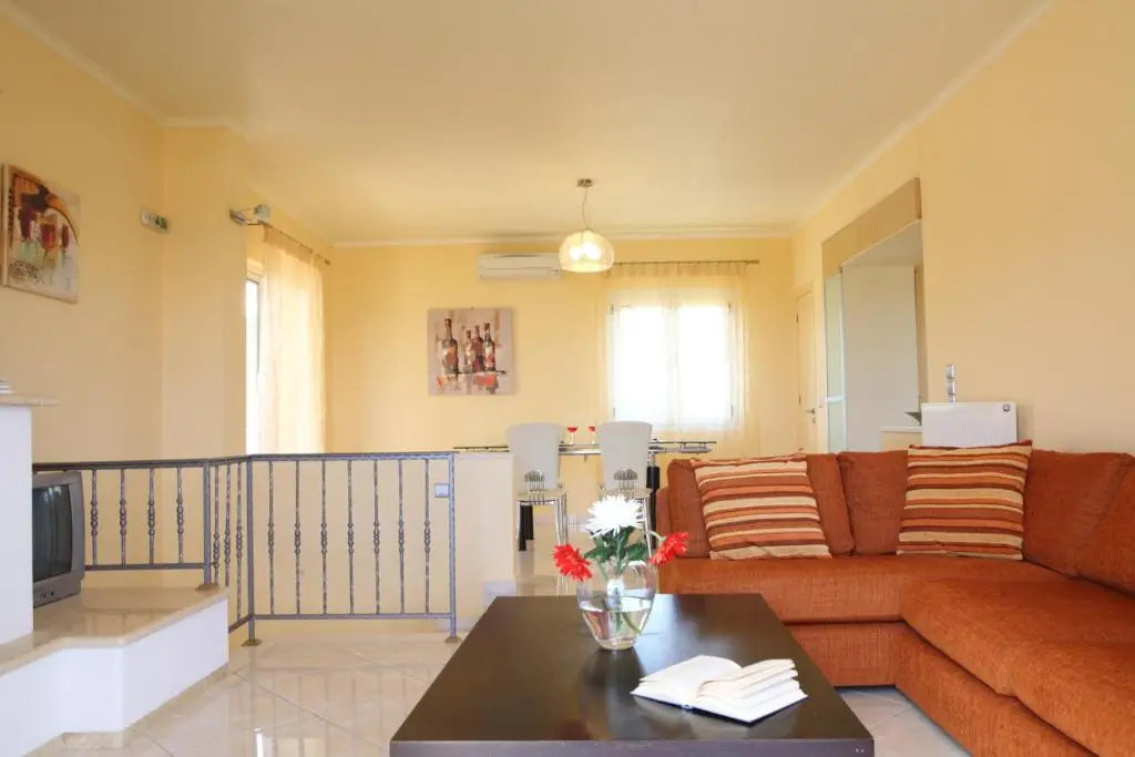 Pantheon & Danae Luxury Villas