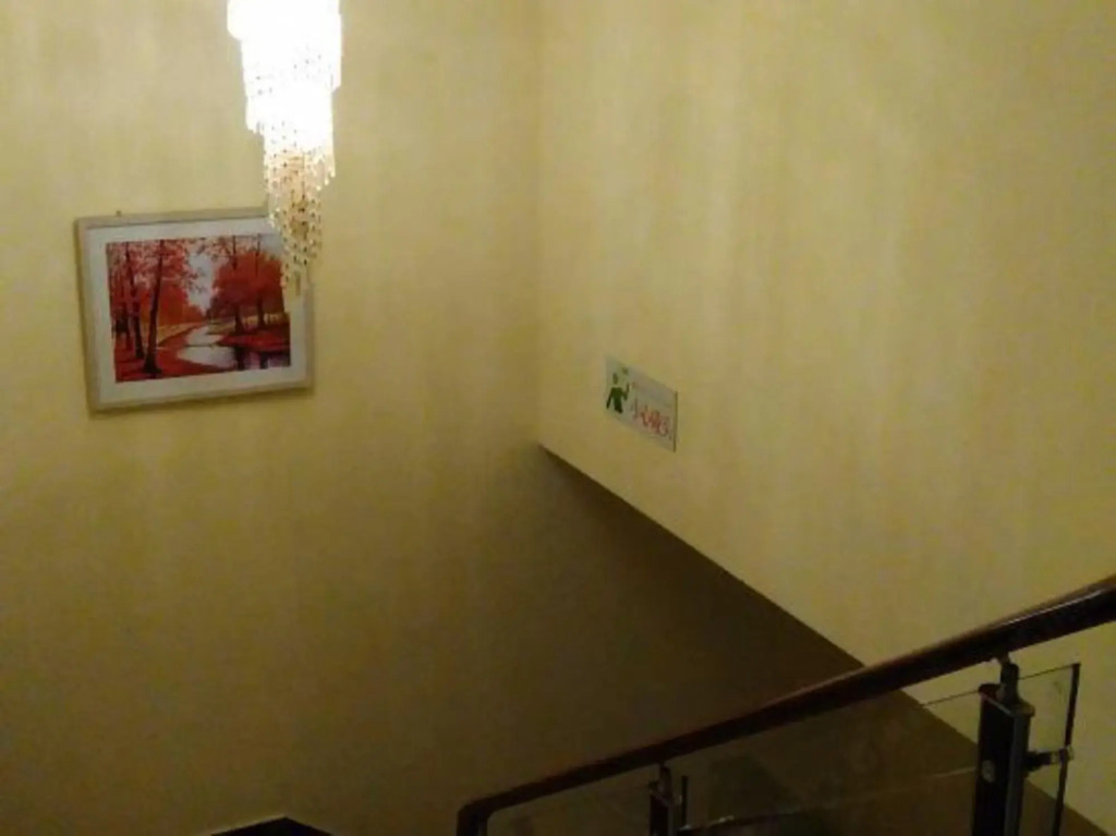 Binjiang Business Hotel