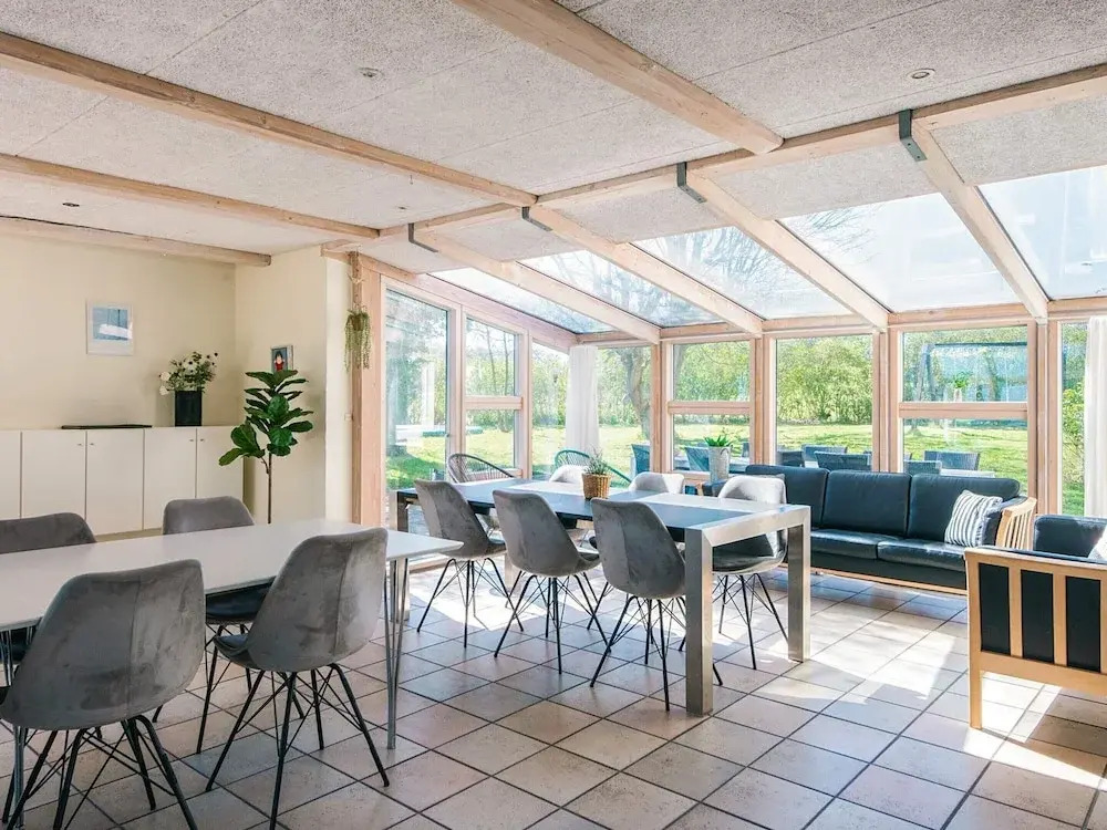 Townhouse With Spa and Activities