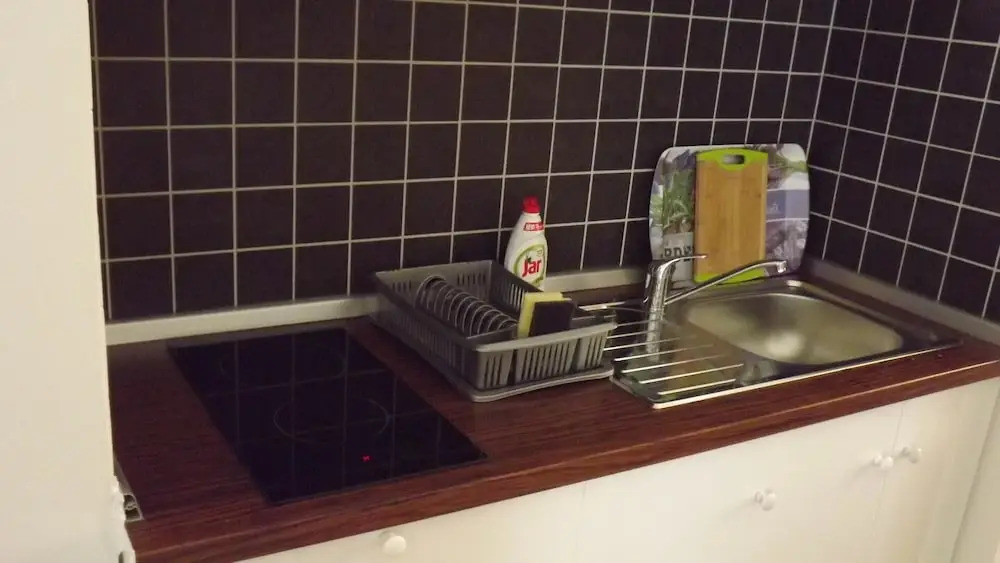 Apartment 5 Double Bed & Bidet Sleeps 2 Guests