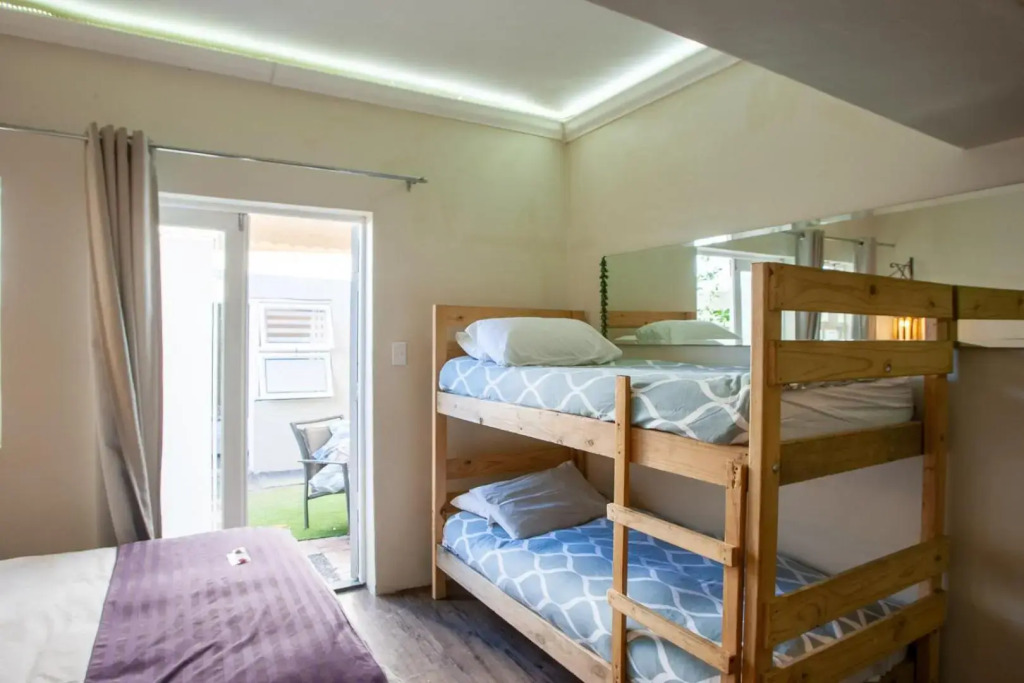 Bedrock Family 4 Sleeper En-Suite Studio