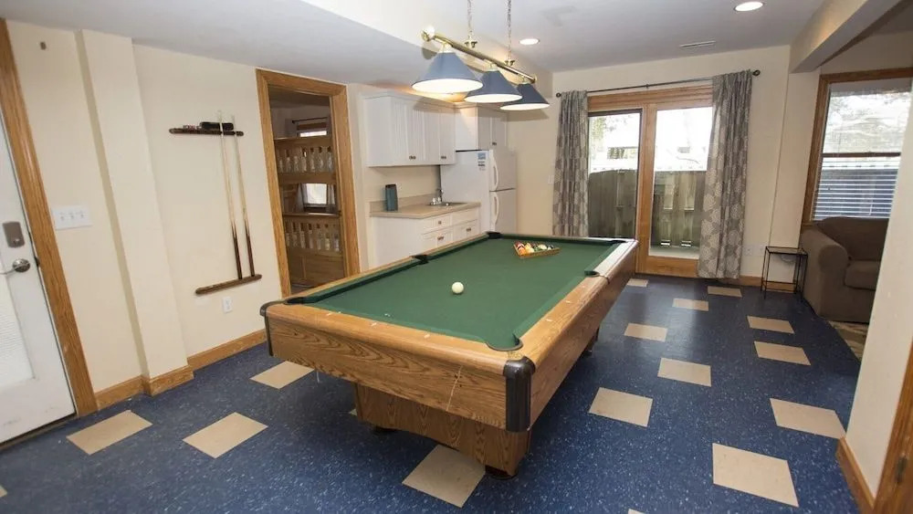 Hook, Line & Skipper - 6 Br Home