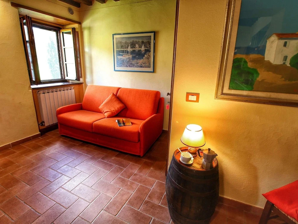 Apartment in Radda With Garden