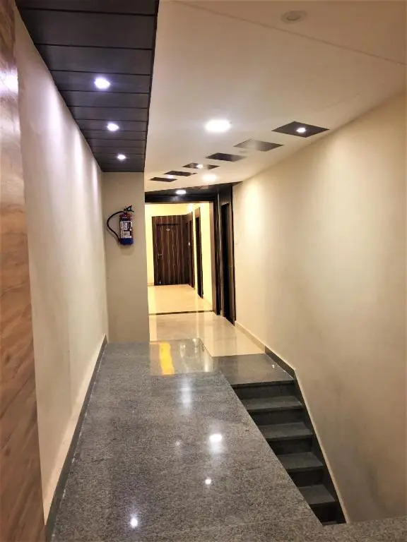 Hotel Bharat