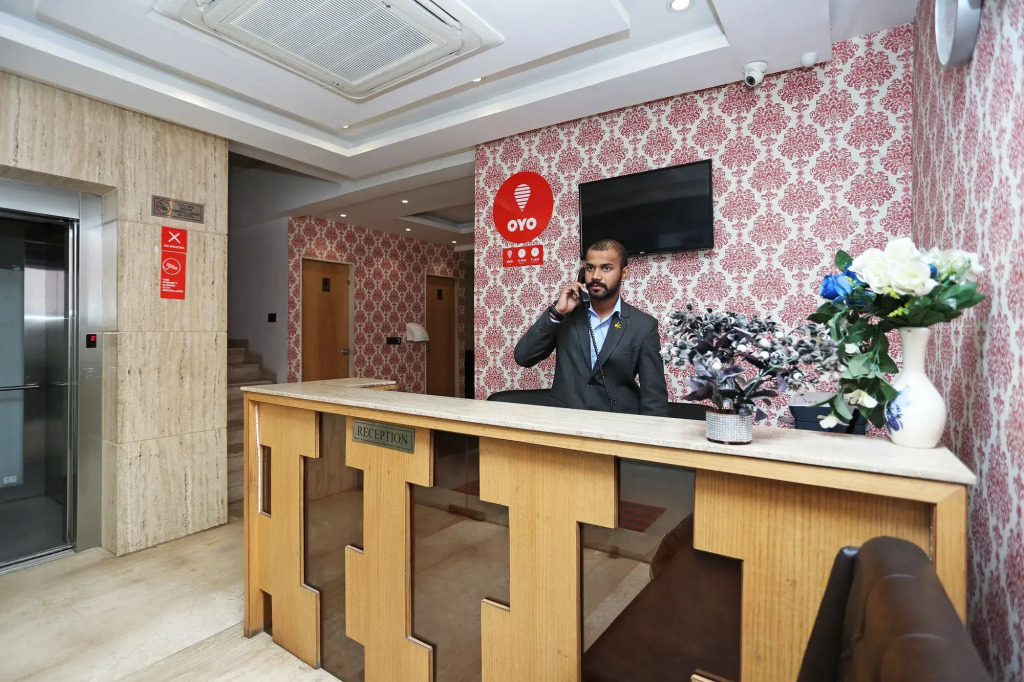OYO 8561 Hotel Sun Park