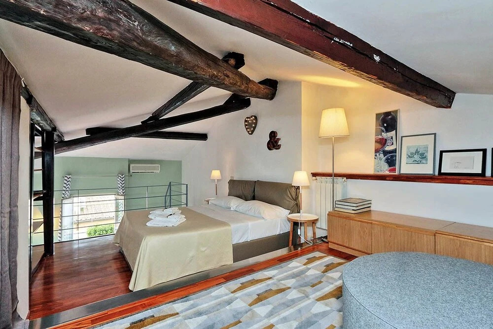 Rome Accommodation - Piazza di Spagna I