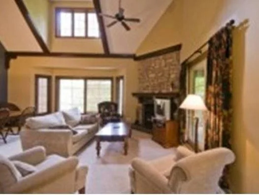 Les Manoirs - Tremblant Resort Lodging
