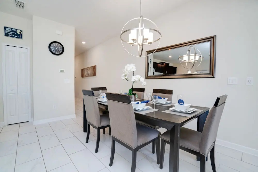 4888 Romeo Circle
