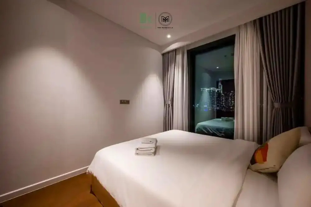 The Opera Metropole Skyline Apartments