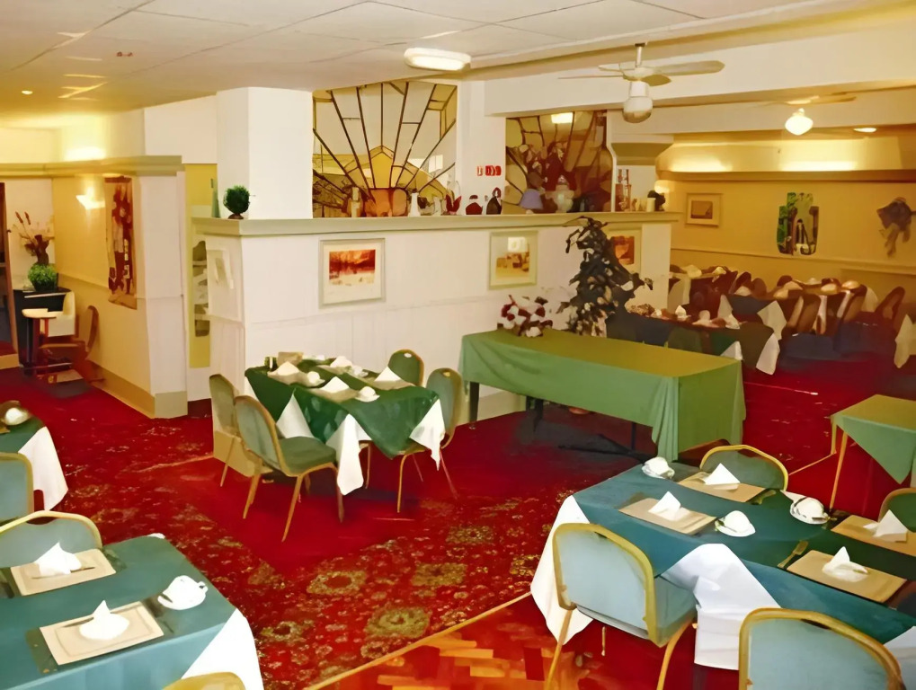 The New Osterley Hotel
