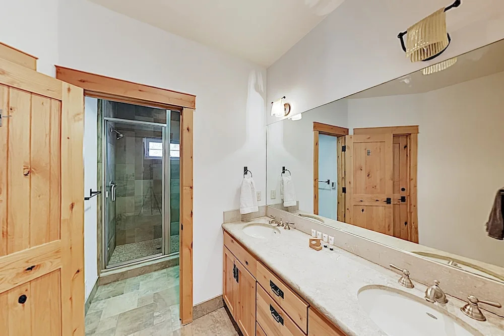 New Listing! Large Donner Lake W/ Water View 4 Bedroom Home