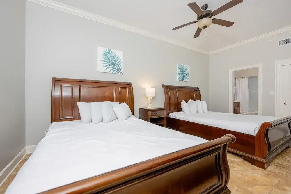 The Oasis 1712 Formerly Phoenix West Ii 1712 4 Bedroom Condo