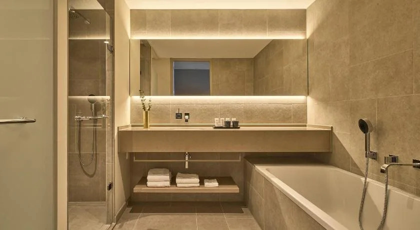 Hotel de Blanke Top
