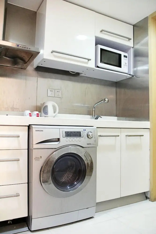 Private-Enjoyed Home Stanley International Apartment