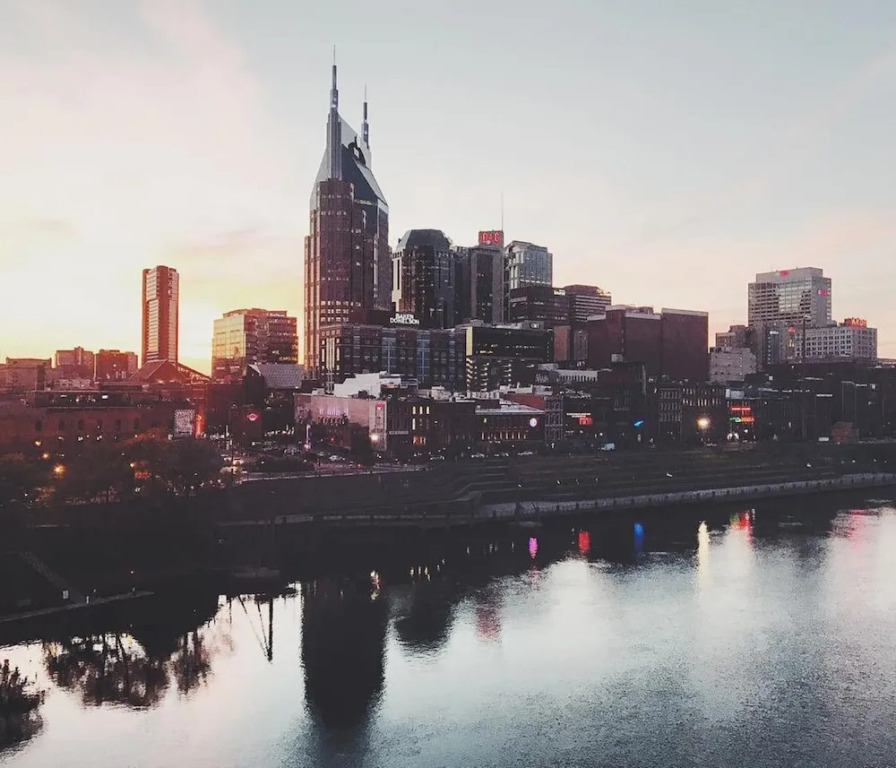 Abode Nashville - Marathon Village Near Downtown