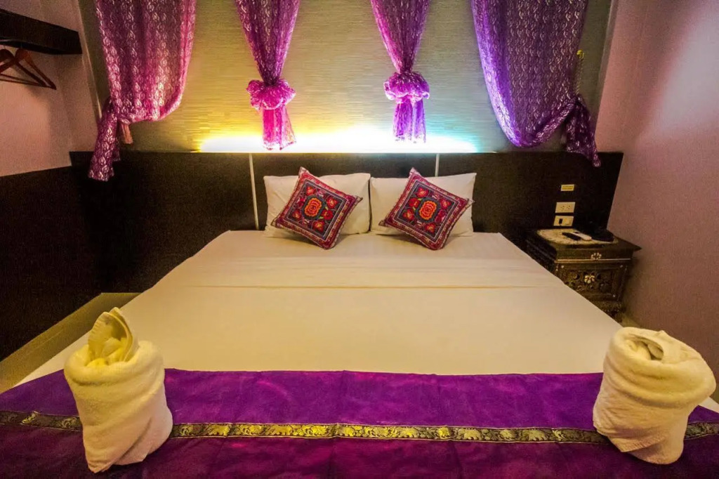 Fai Kham Boutique