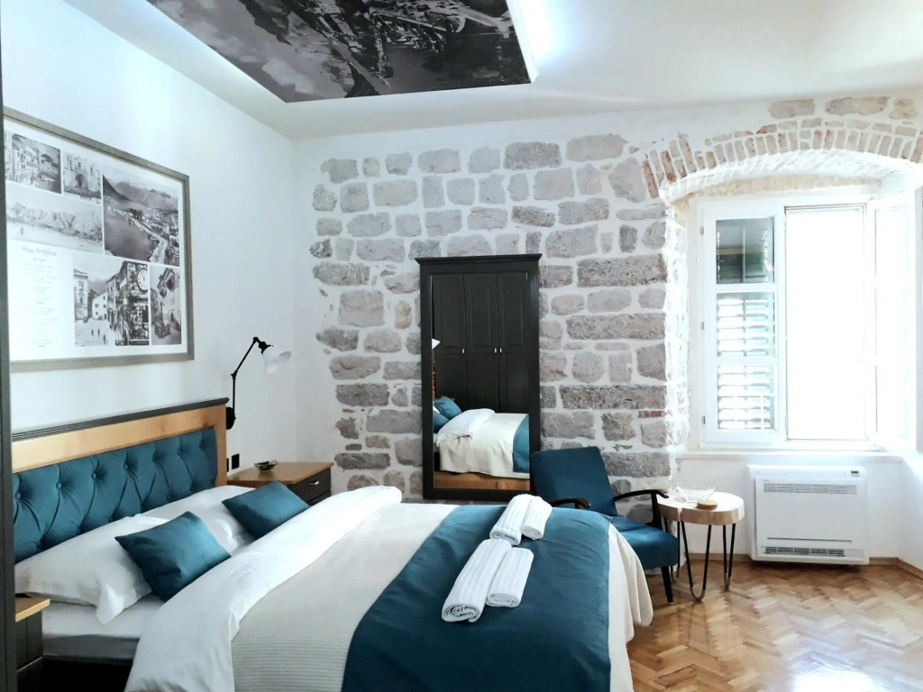 Apartments Castello