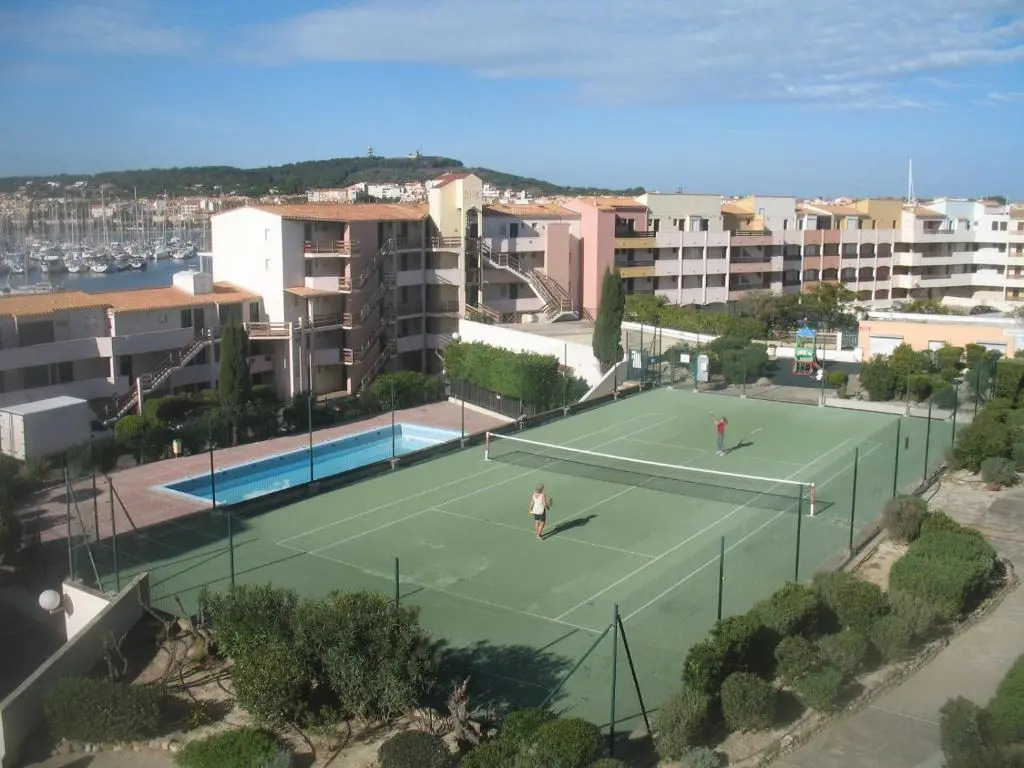 Languedoc Immobilier Appartement Studio Loggia Piscine Tennis Port - Brf153