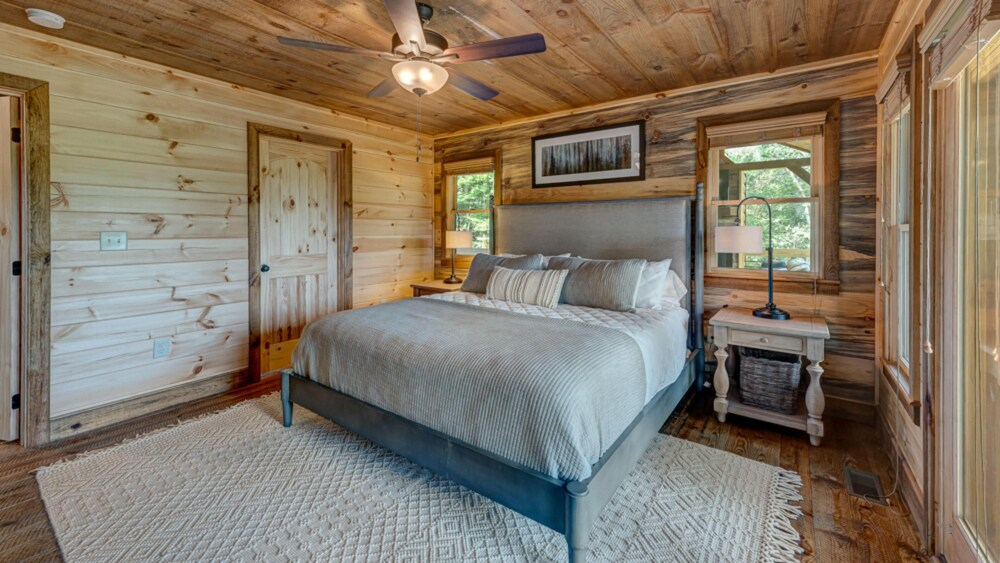 Sasquatch Chalet by Escape to Blue Ridge