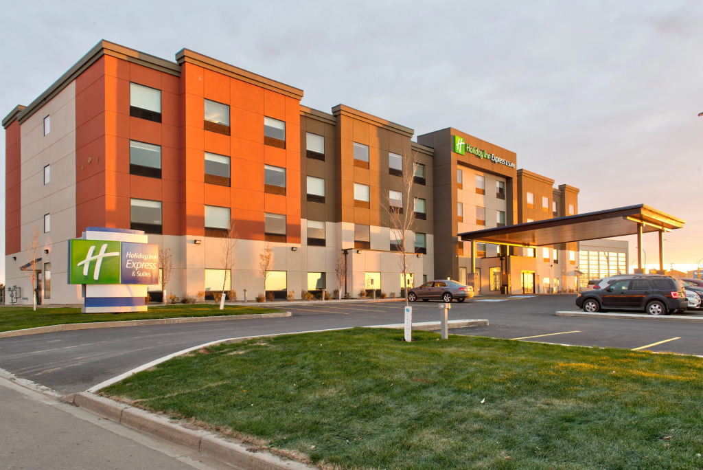 Holiday Inn Express & Suites - North Battleford by IHG
