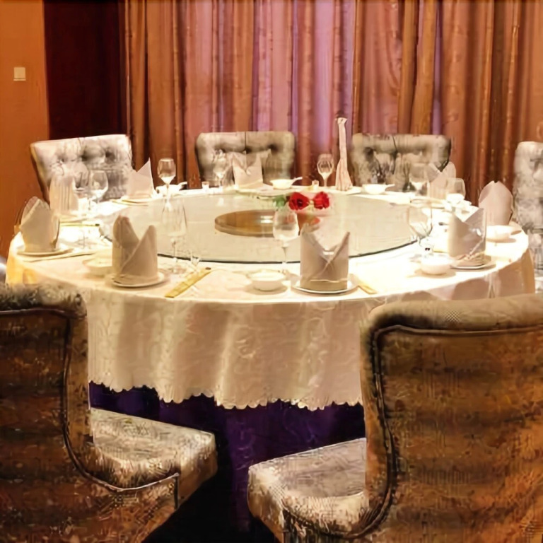 Taibei Holiday Hotel