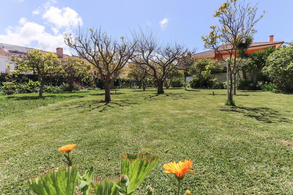 Guincho Garden Villa by Homing