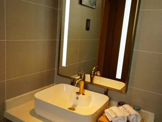Zhe Fei Hotel (Changzhi Chenghuang Temple)