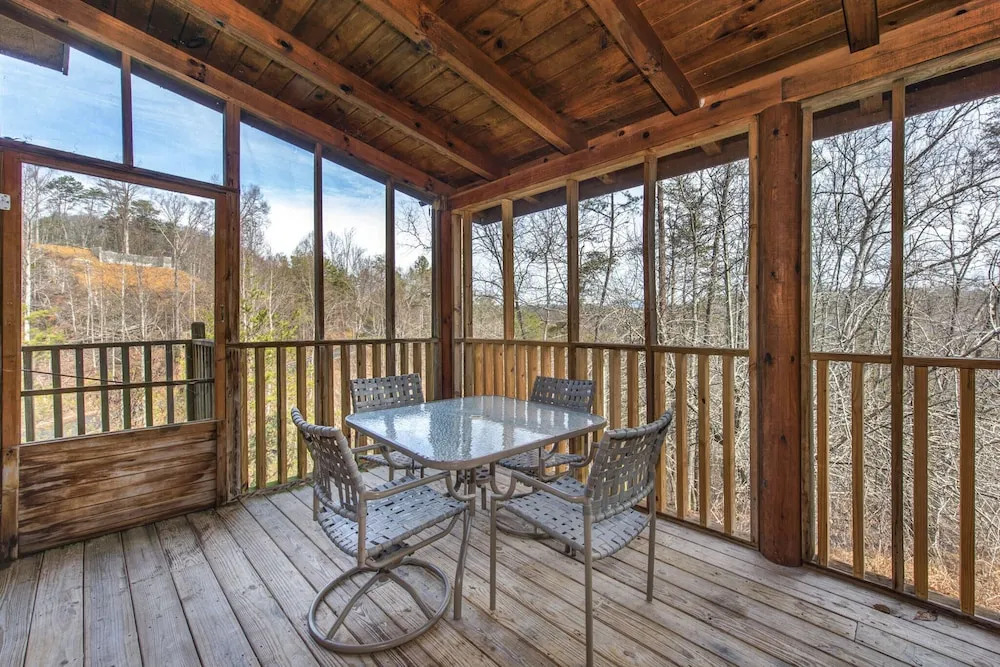 Woodland Wonder w/ Hot Tub and Pool Table!