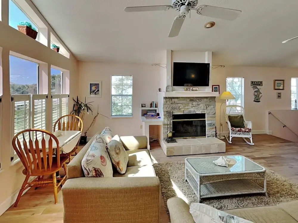 Seascape Beachhouse by Distinctive Beach Rentals