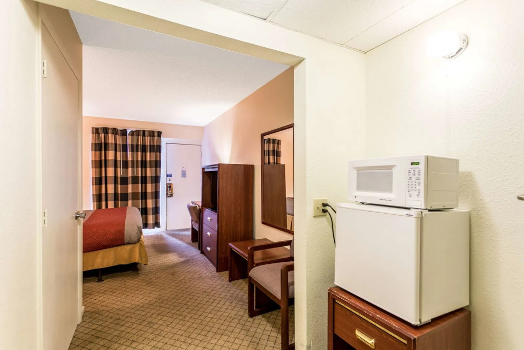 Motel 6-Butte, MT - Historic City Center