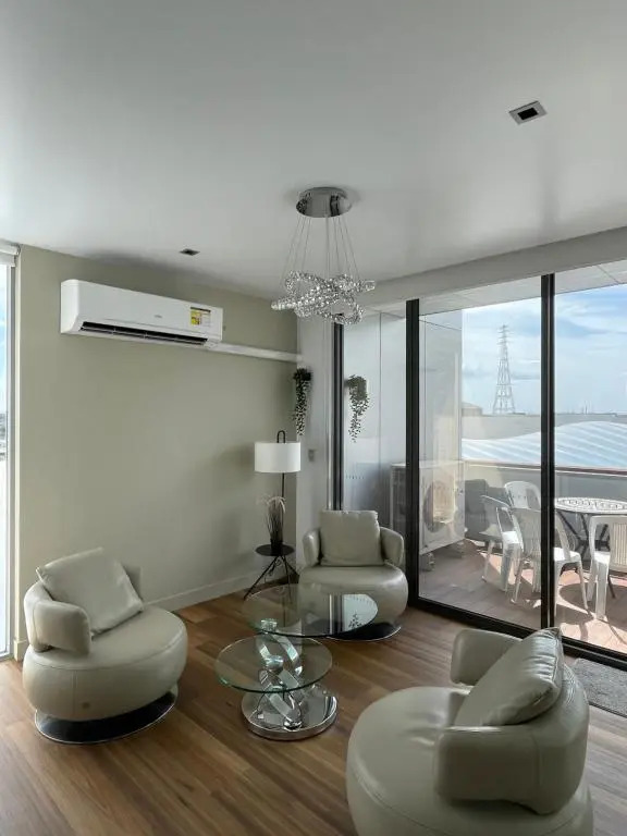 Docklands Luxury Penthouse Right Above The District Docklands
